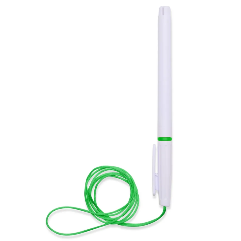 Caneta Plástica Com Cordão Personalizada para Brindes